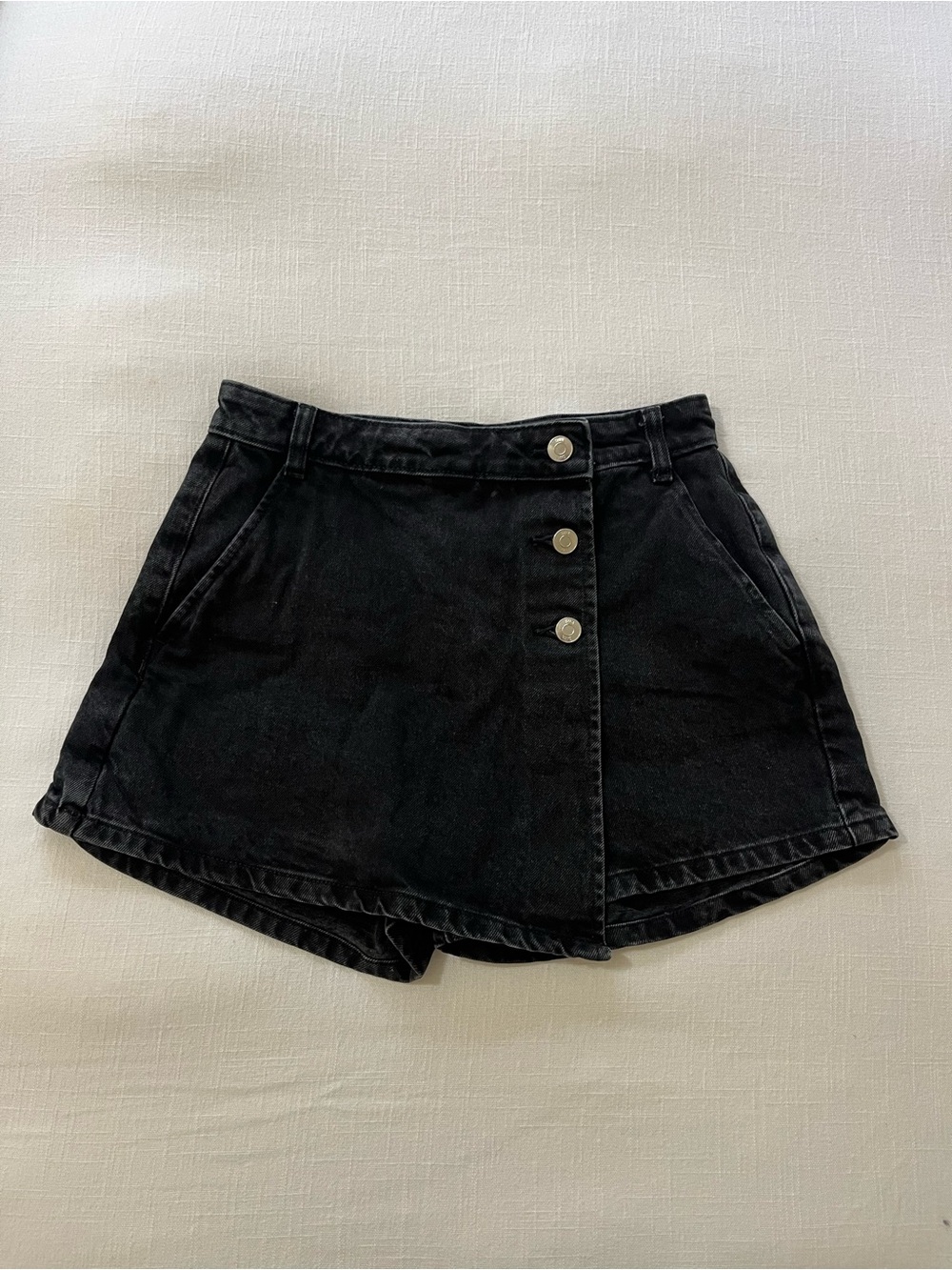 Zara Black Button-Front Denim Skort